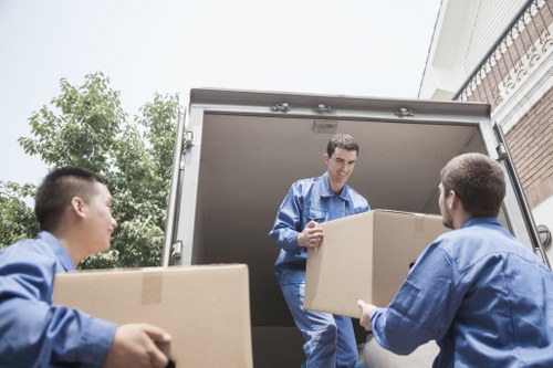 Transparent pricing for Stepney Storage with volume-based and load-based estimates