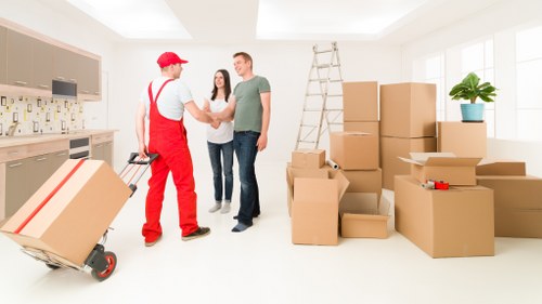 Specialist packing support in Stepney for valuable and delicate belongings